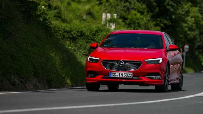 Opel insignia ct, coutry tourer видео обзор фото экстерьер