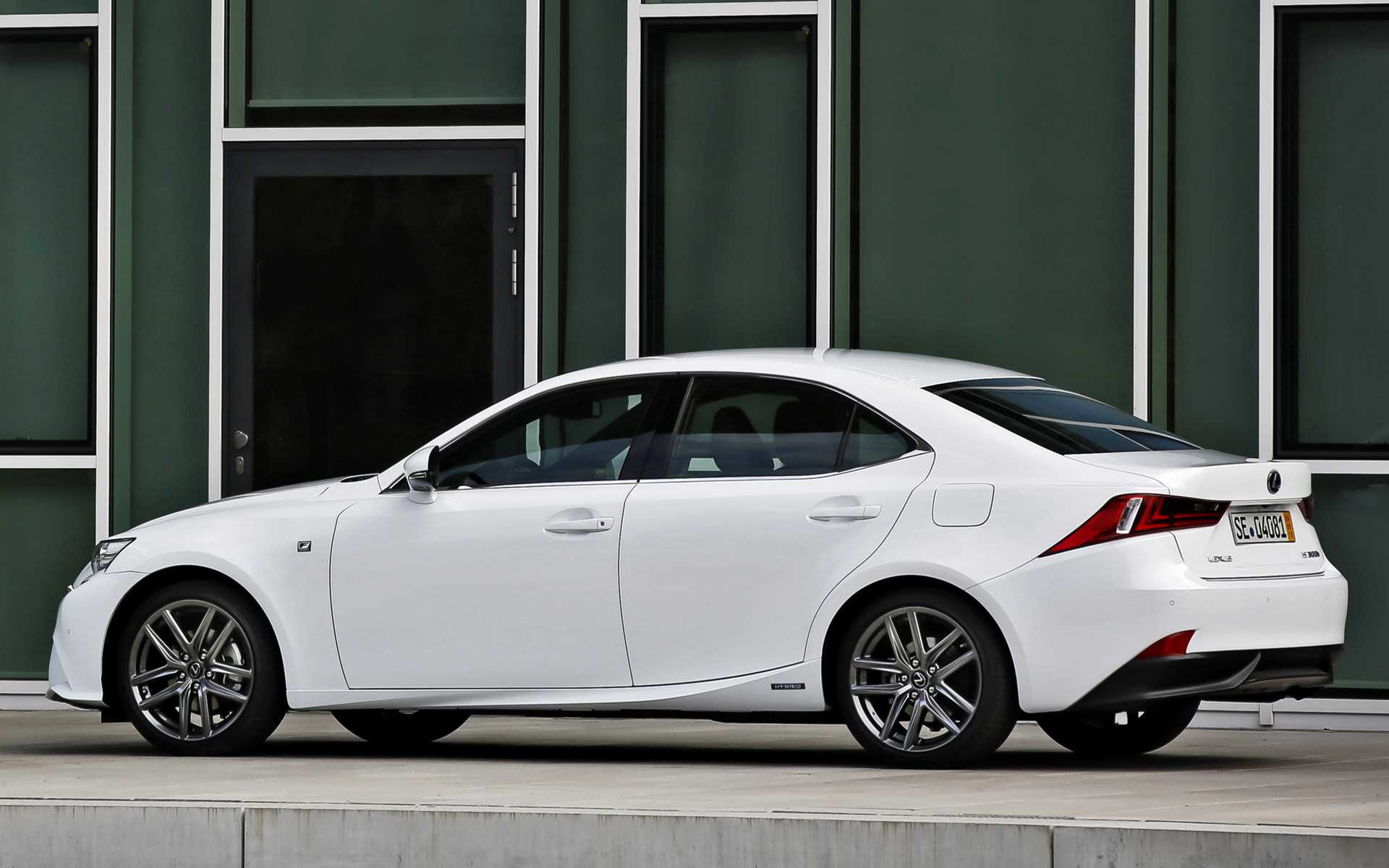 Отзывы реальных владельцев Lexus IS, описание достоинств и недостатков