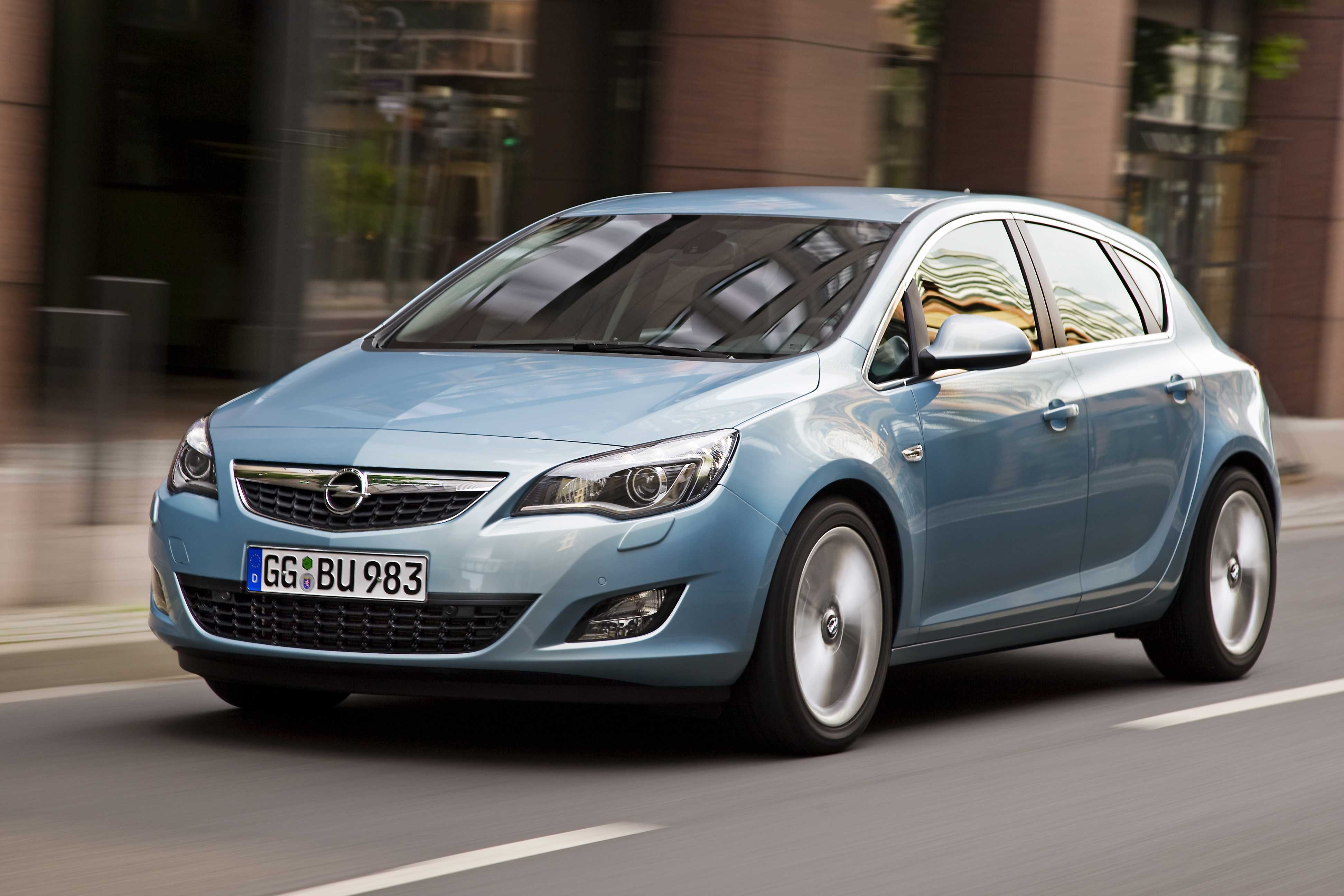 Opel Astra 1.2 2013