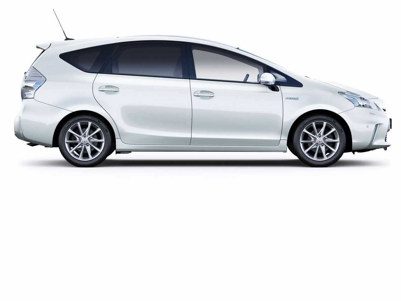 Toyota prius v гибрид: характеристики, расход топлива, обзор