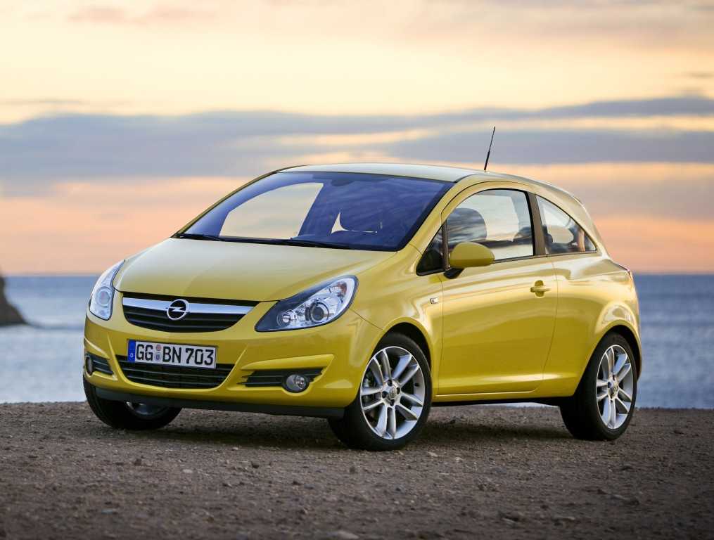 Опель малолитражка. Опель Корса 2012 желтый. Opel Corsa f. Опель Корса малолитражка.