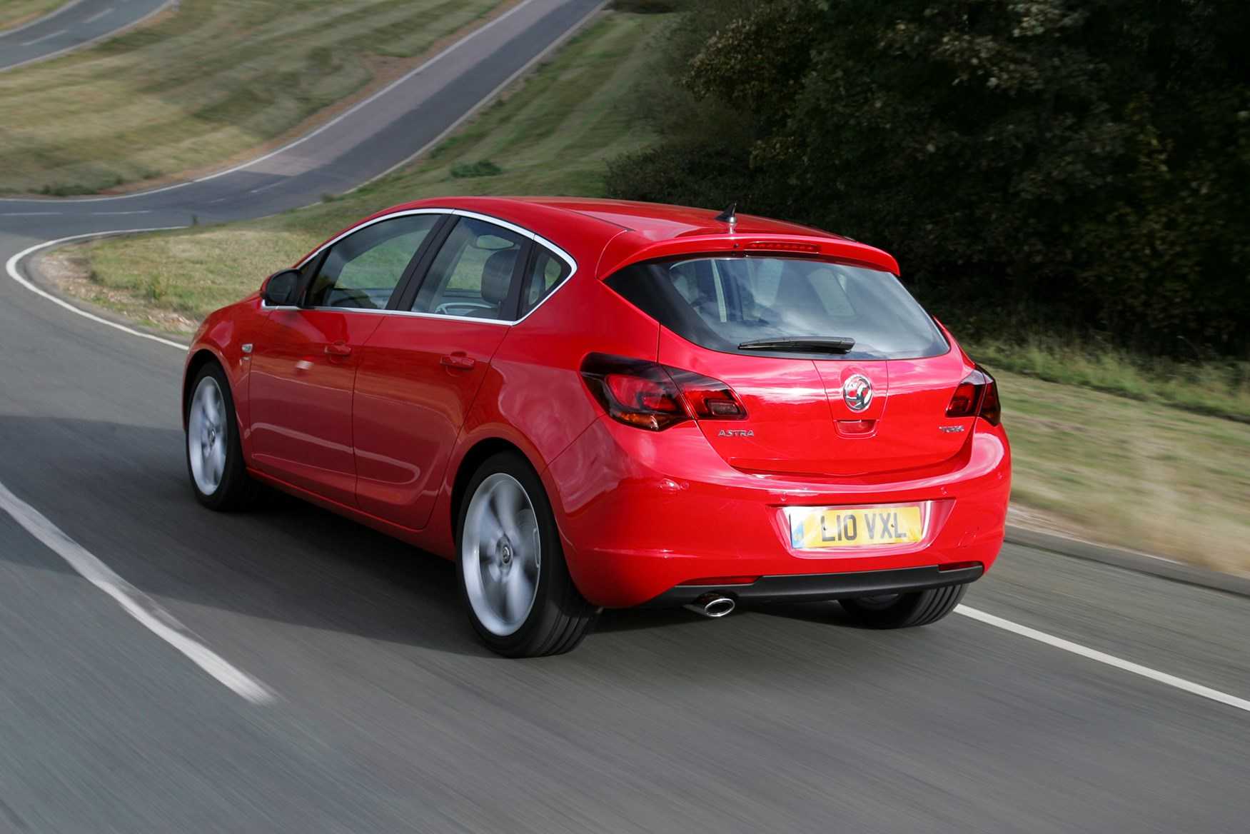 Opel astra opc: поколения, кузова по годам, история модели и года выпуска, рестайлинг, характеристики, габариты, фото - carsweek
