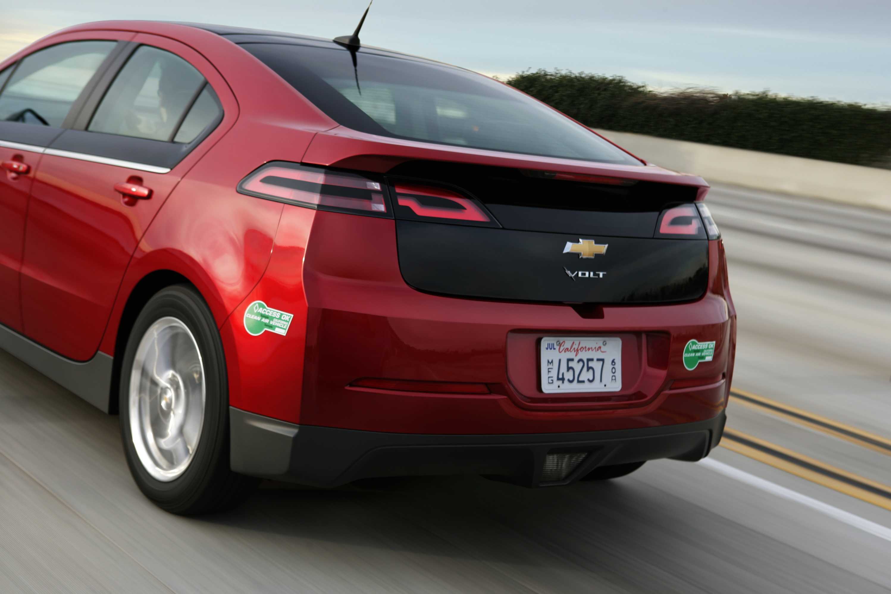 Chevrolet volt 2016: характеристики, фото и отзывы