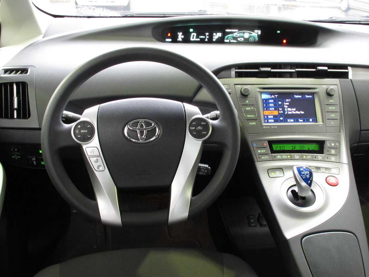 Toyota prius v - технические характеристики, комплектации, стоимость