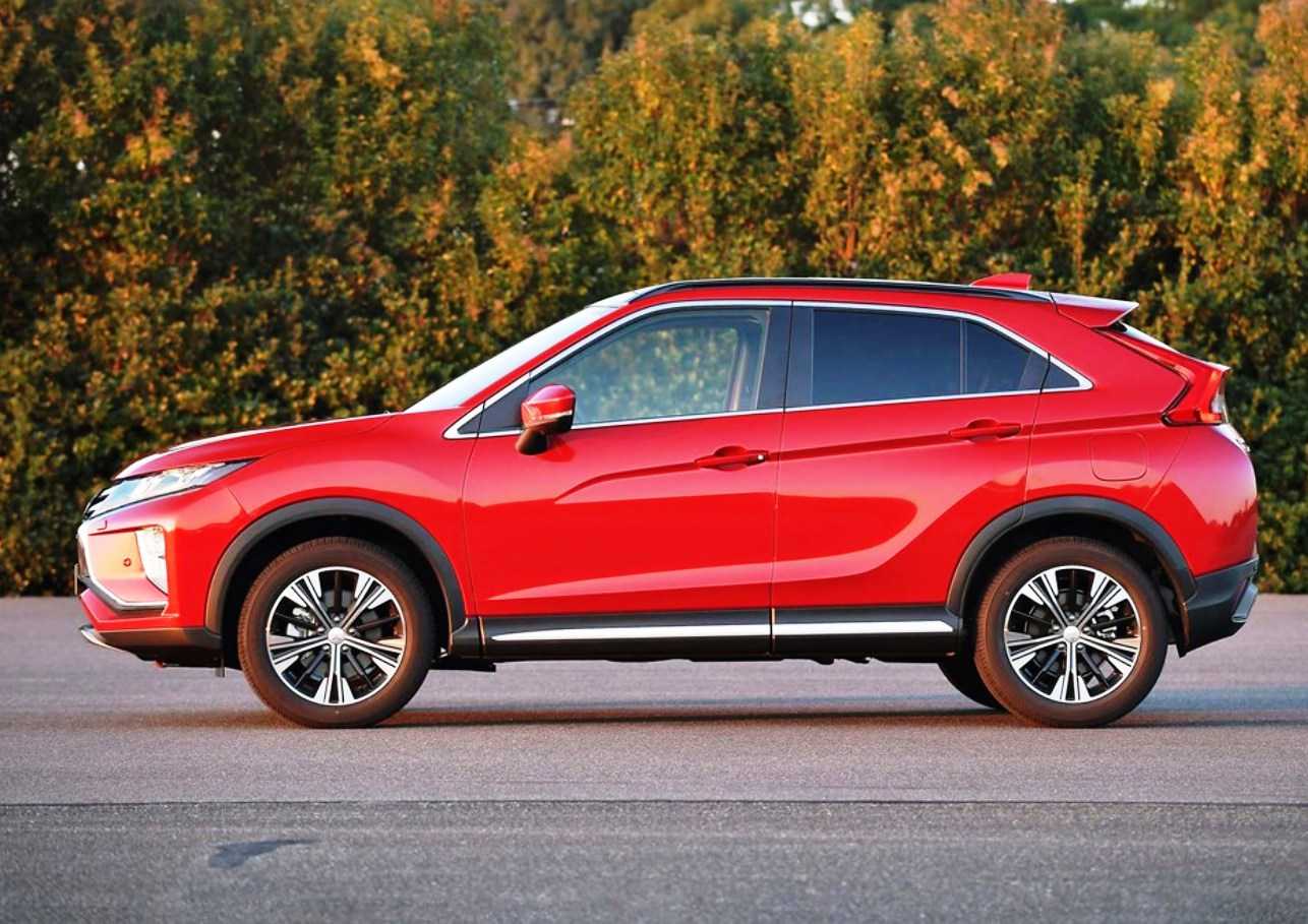 Mitsubishi eclipse cross 1.5. Мицубиси Эклипс кросс. Мицубиси Эклипс кроссовер. Мицубиси Эклипс 2018.