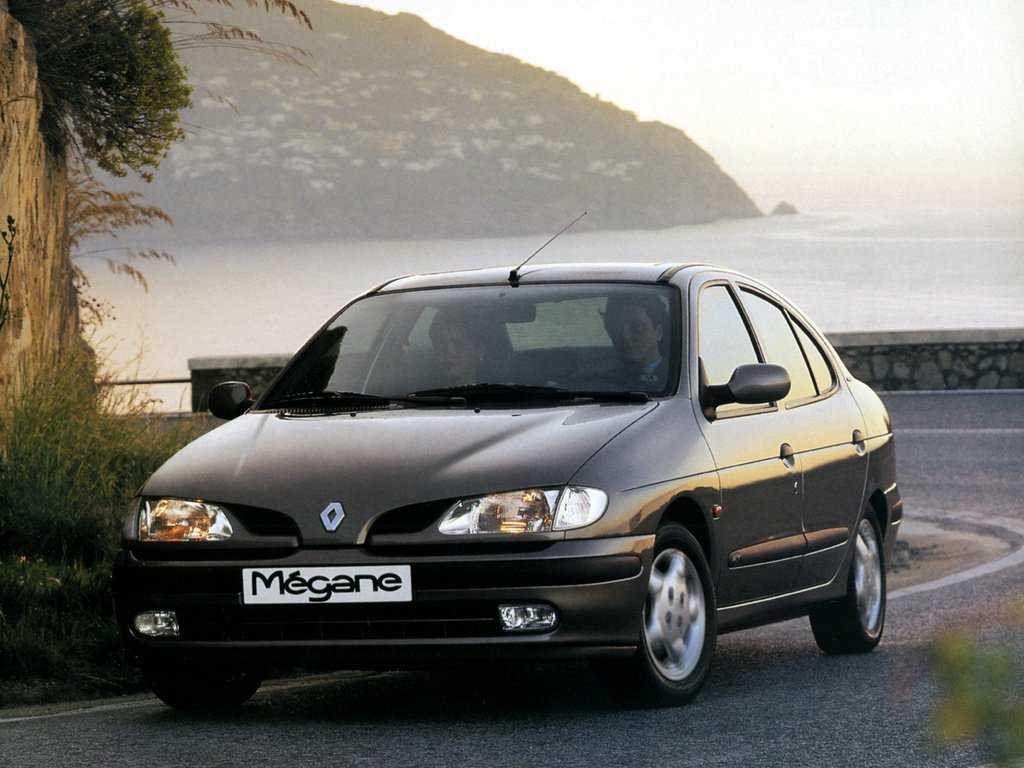 Renault megane: поколения, кузова по годам, история модели и года выпуска, рестайлинг, характеристики, габариты, фото - carsweek