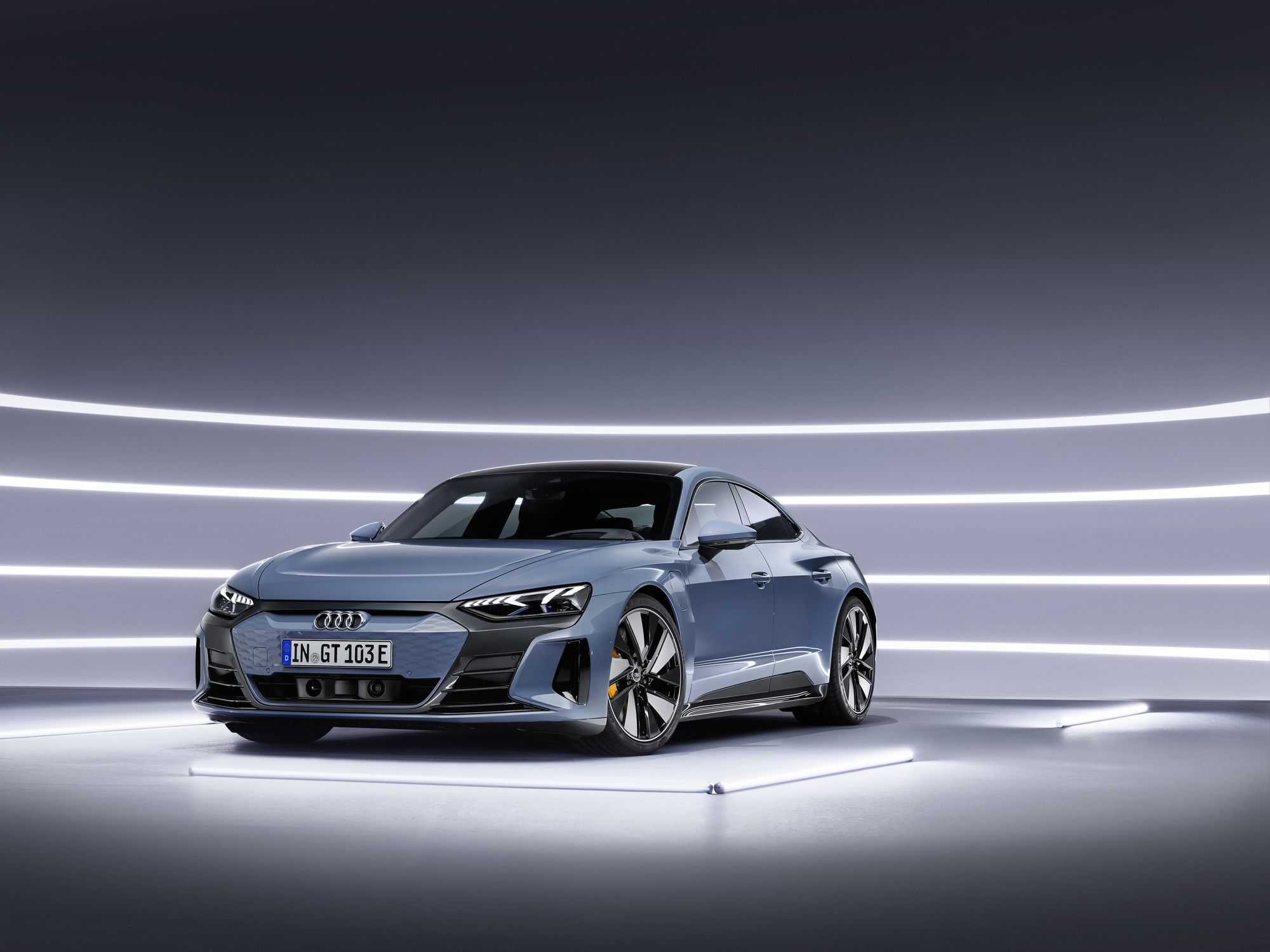 Audi e-tron 55 quattro, обзор, характеристики, комплектации и цены, видео тест драйва - autotopik.ru
