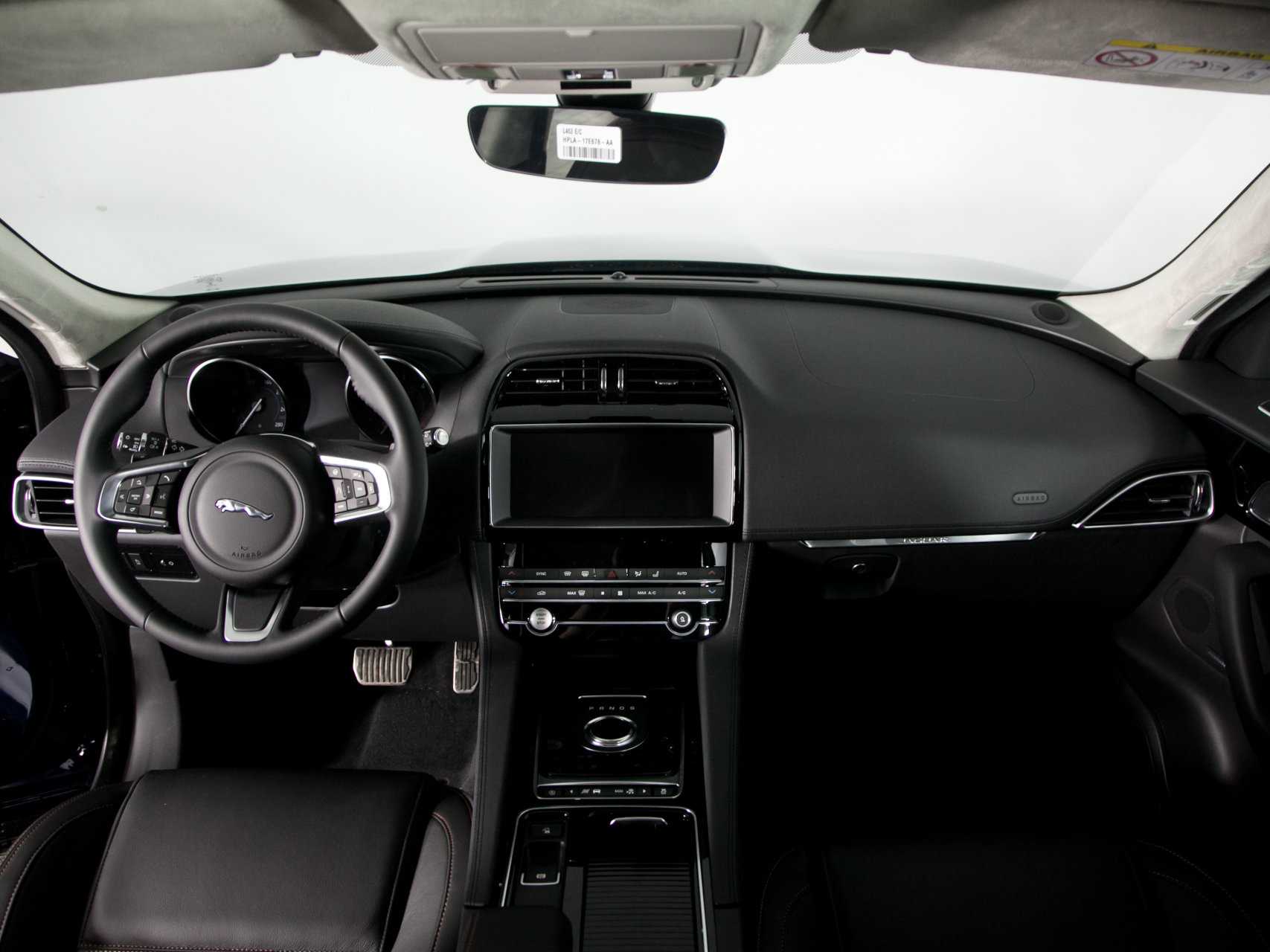 Jaguar f-type r awd convertible 2016: характеристики, цена, фото