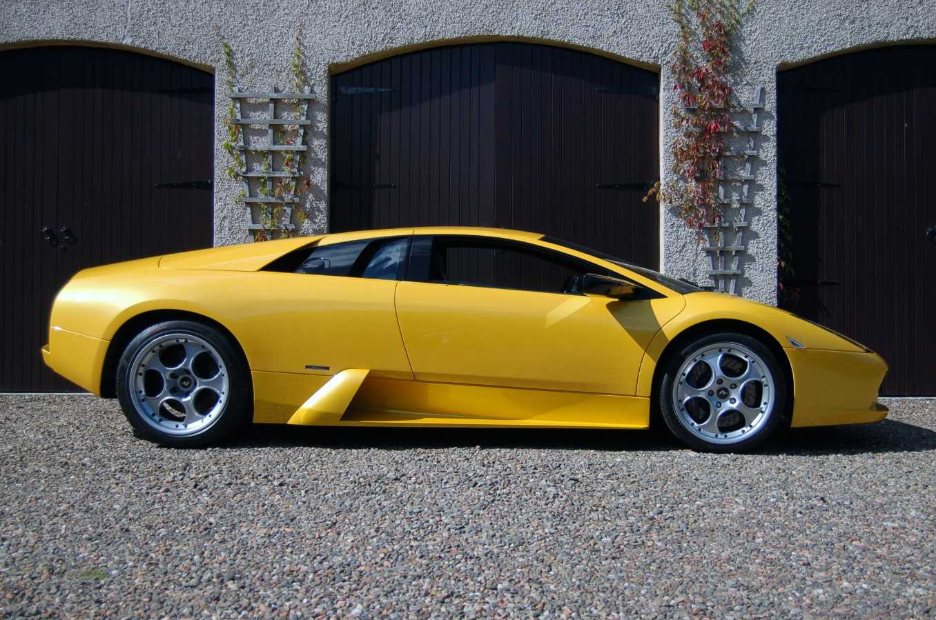 Lamborghini urus: первый суперспортивный кроссовер - новые авто 2021-2022 года, автомобильные новинки на avtokama.biz