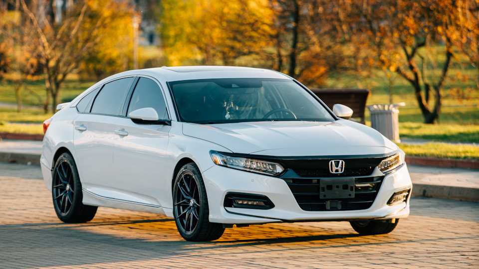 Отзывы владельцев Honda Accord 10 20212022 и мнения автолюбителей