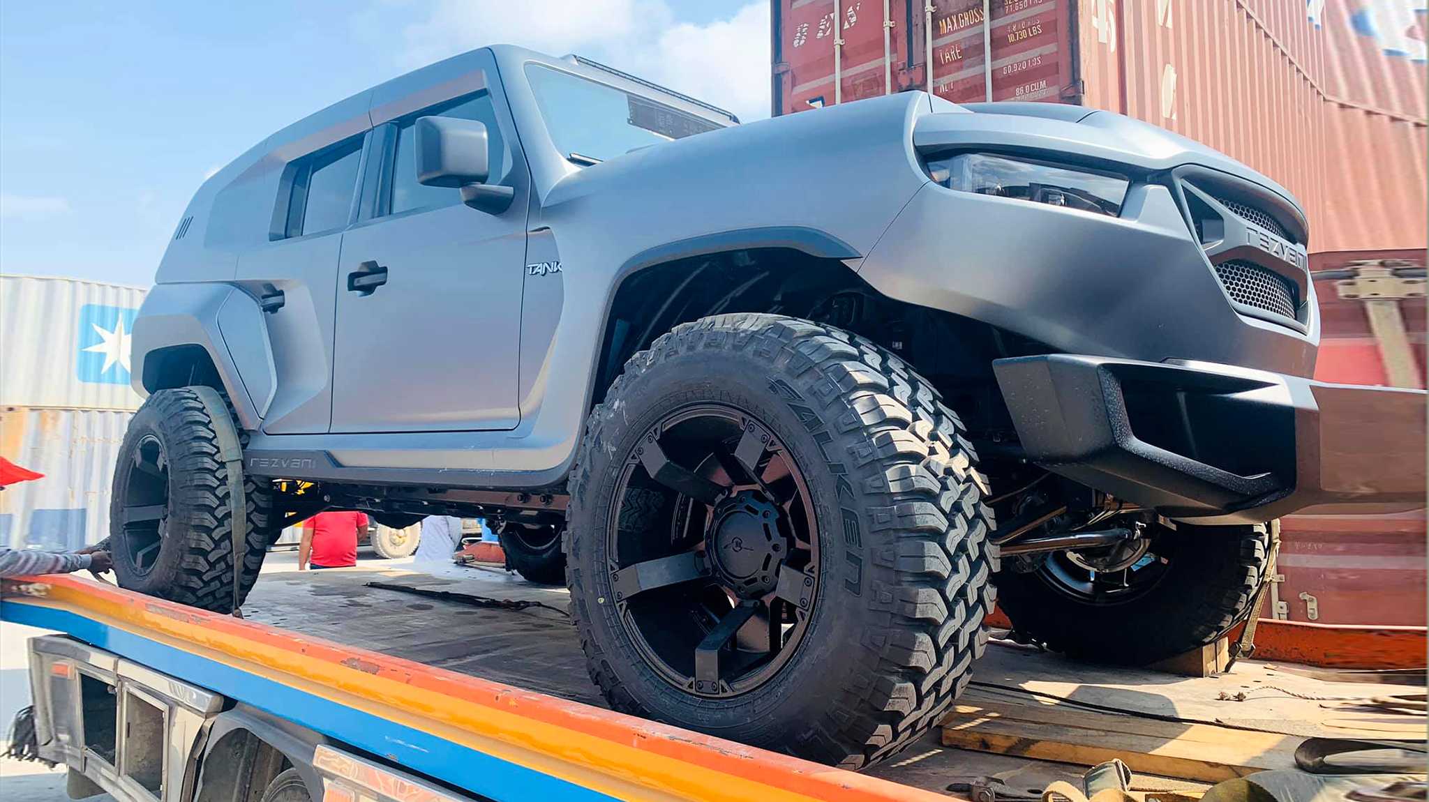 Jeep Rezvani