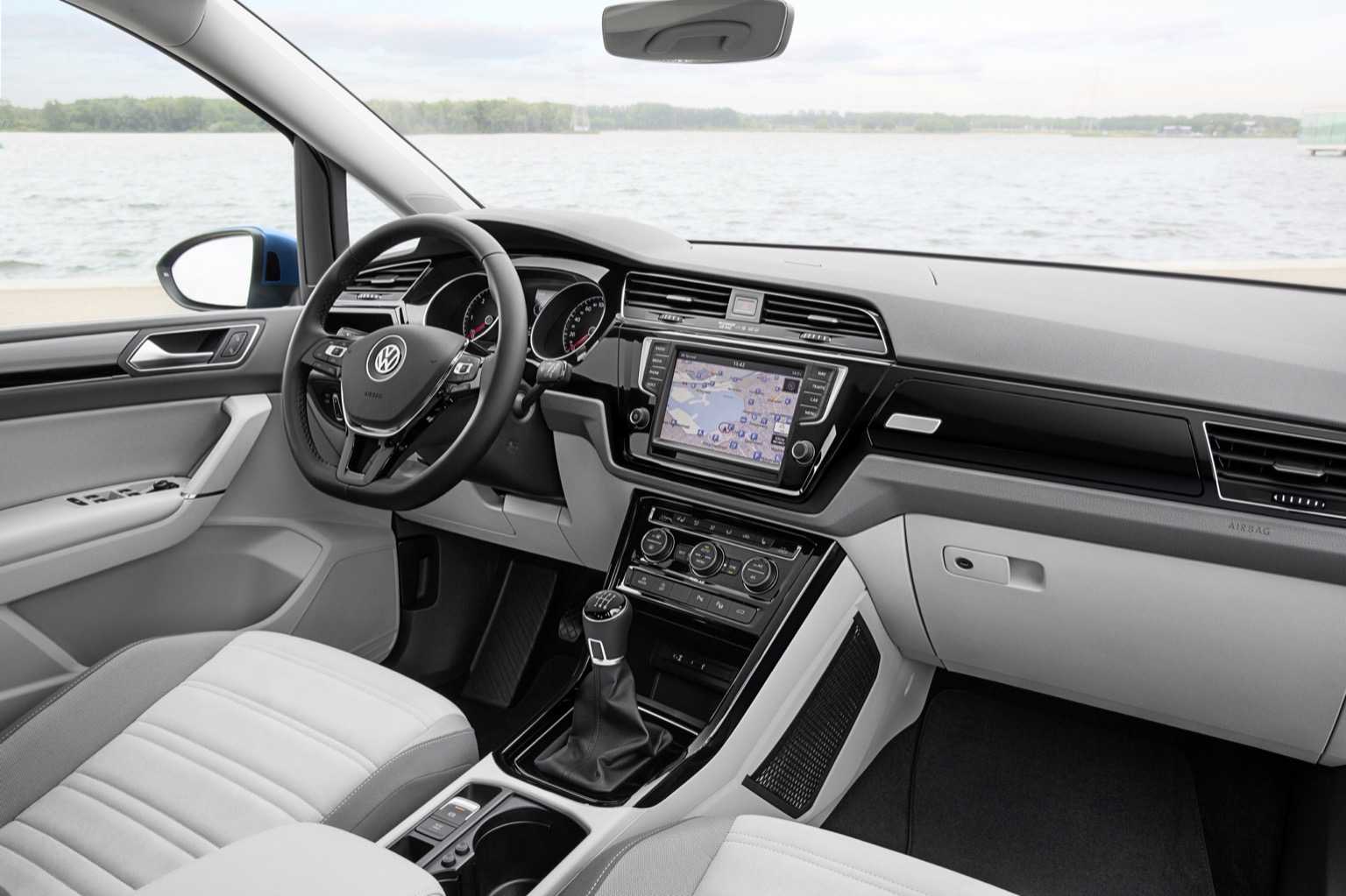 Volkswagen touran 2020: тест-драйвы видео, технические характеристики, двигатели, цены