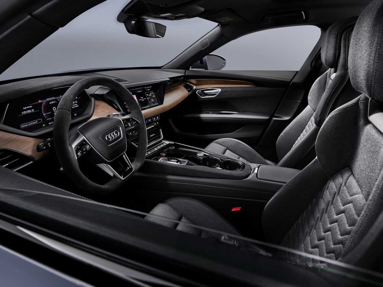 Audi e-tron quattro: обзор внешнего вида, салона, параметров и комплектаций электромобиля
