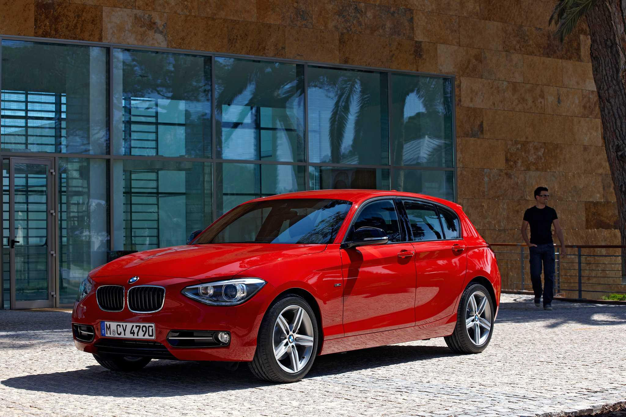 Кузова BMW 1 по годам