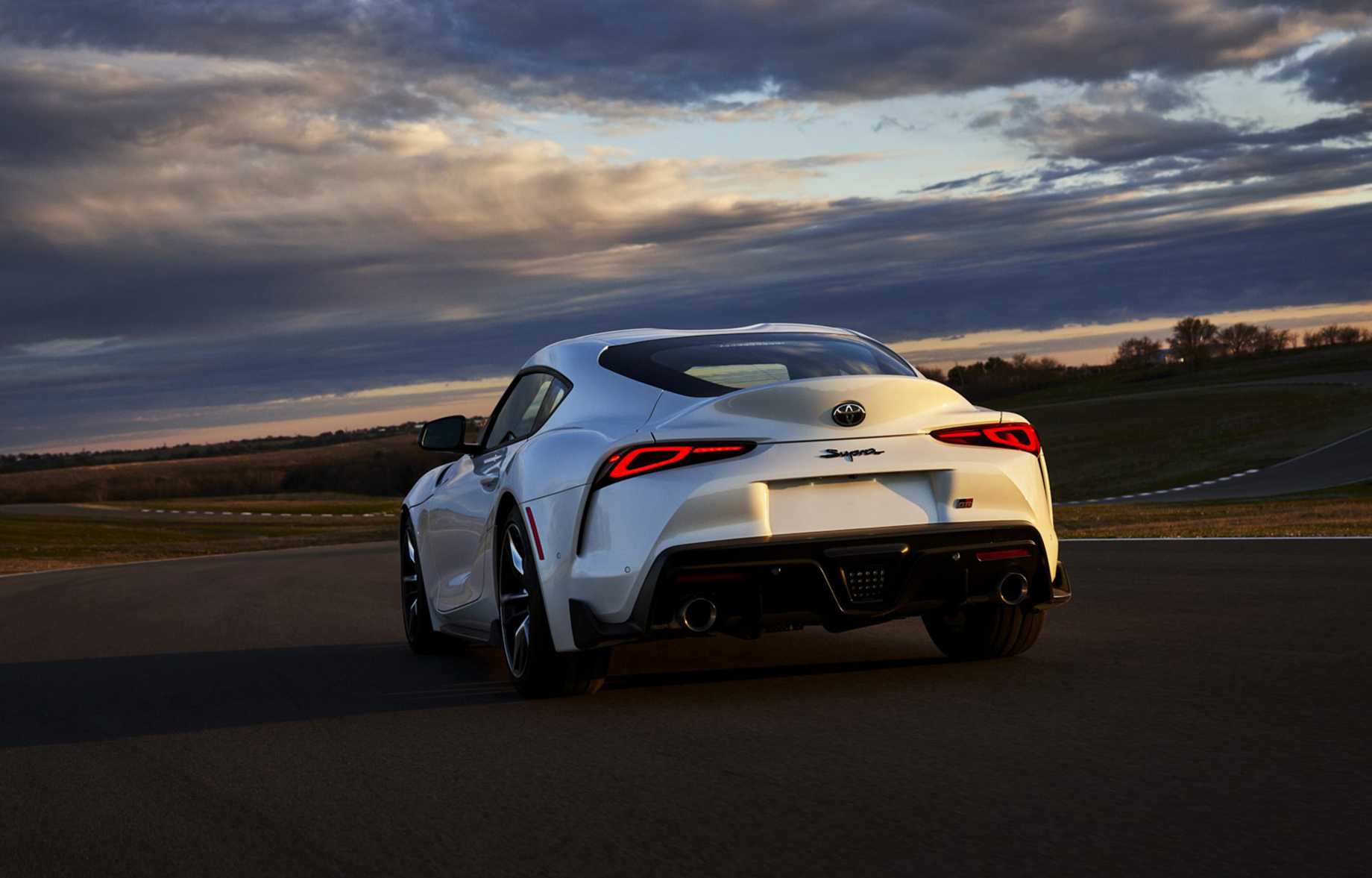 Toyota supra a80