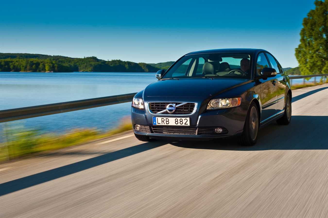 Отзывы реальных владельцев Volvo S40, описание достоинств и недостатков