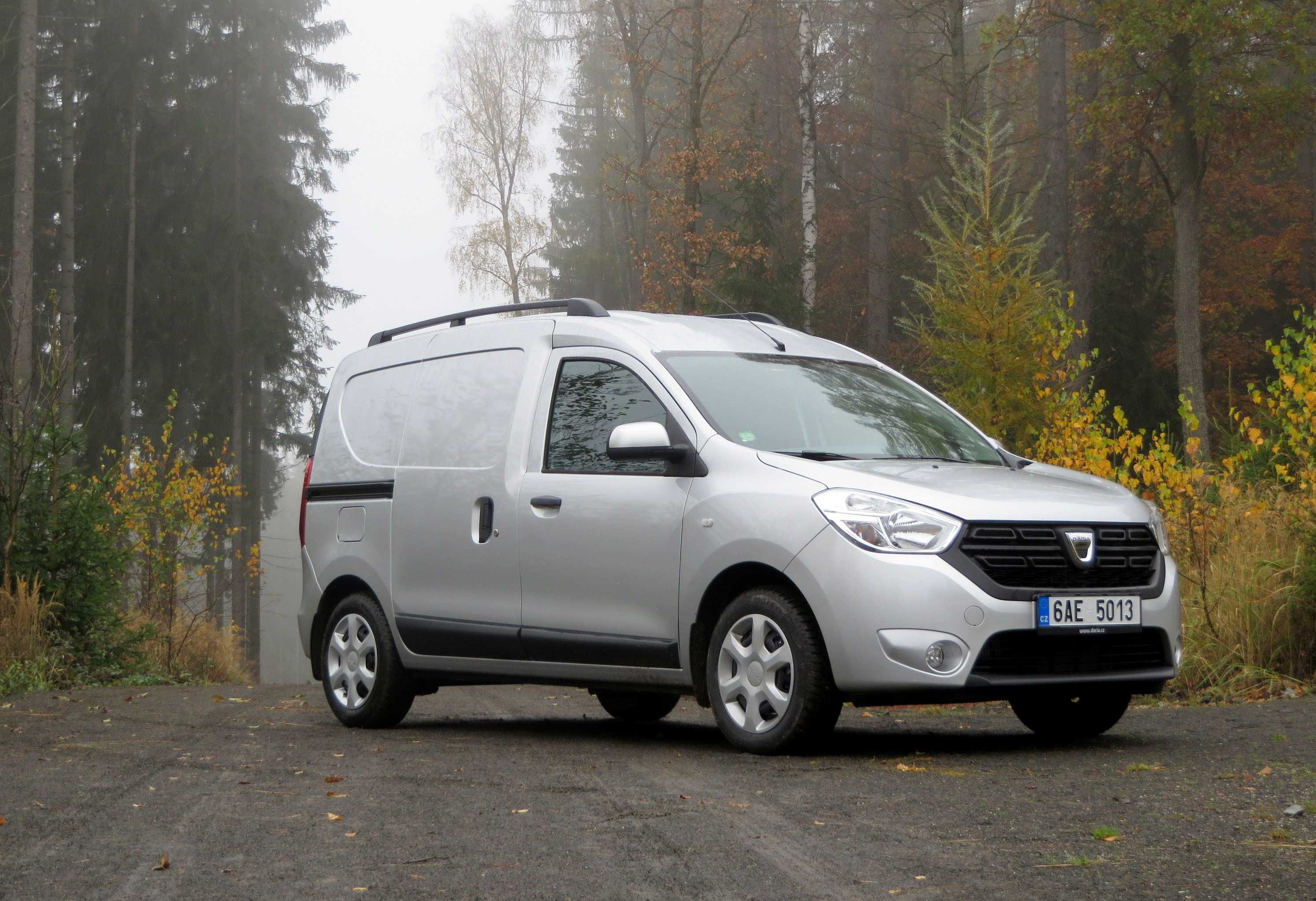 Renault arkana: полные характеристики, обзор цен и комплектаций