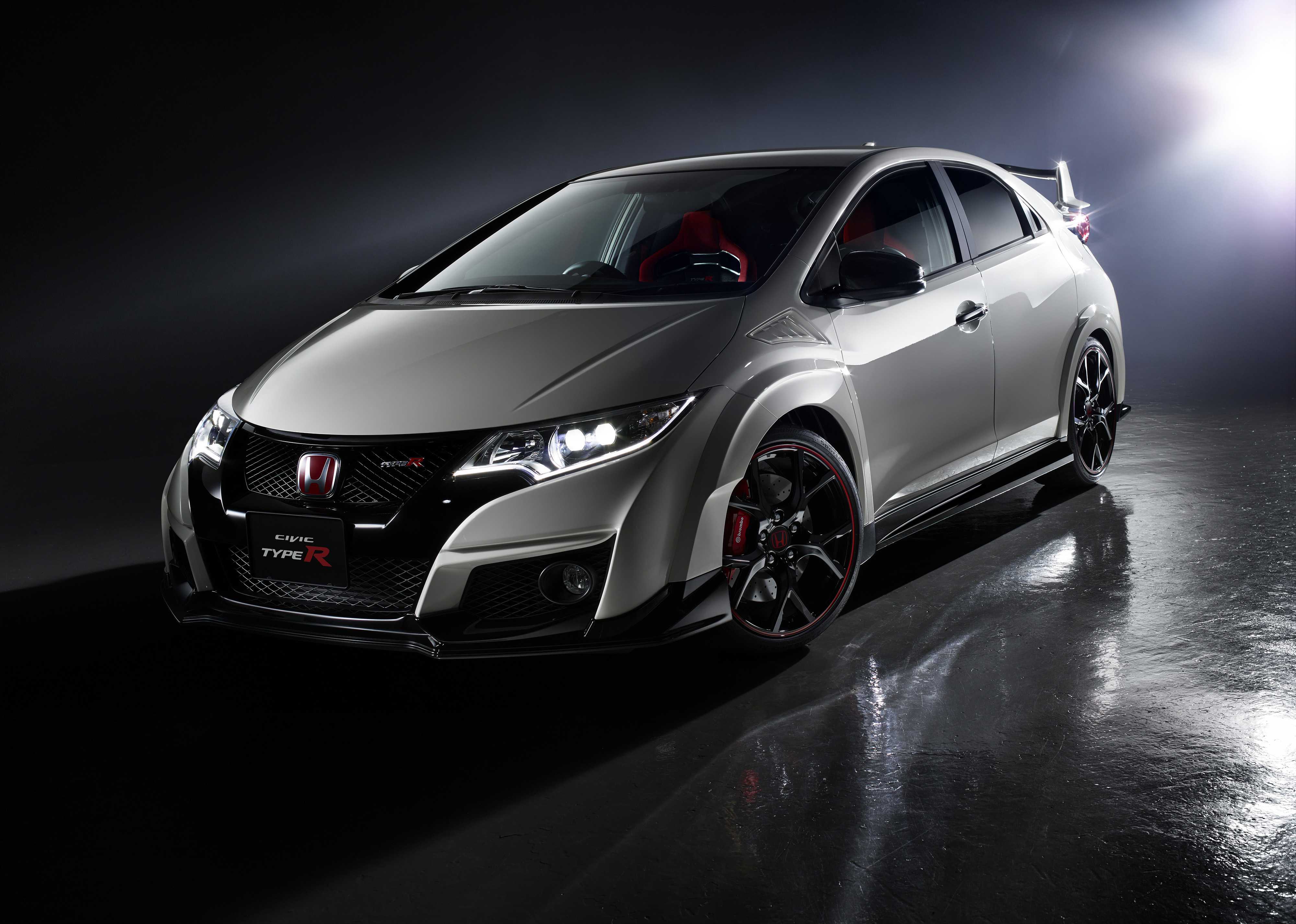 Honda продаст в японии 2 010 европейсих civic type r по $33 тысячи за штуку