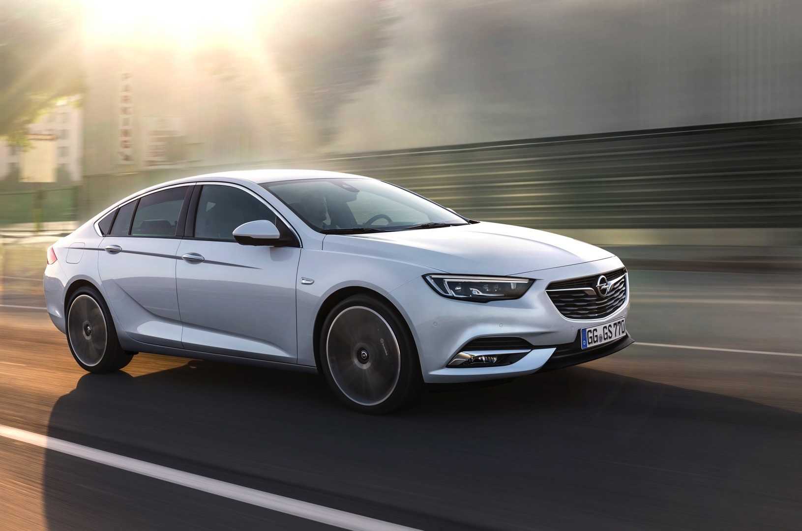 Opel insignia sport. Опель Инсигния 2017. Opel Insignia 2016. Новый Опель Инсигния 2017. Opel Insignia 2018.